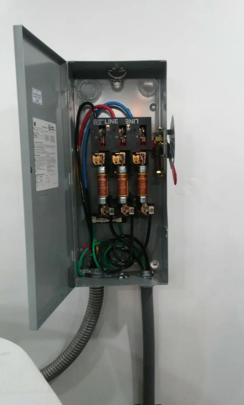 Three-phase disconnect switch installed for Electrical Wiring & Rewiring in Carol Stream